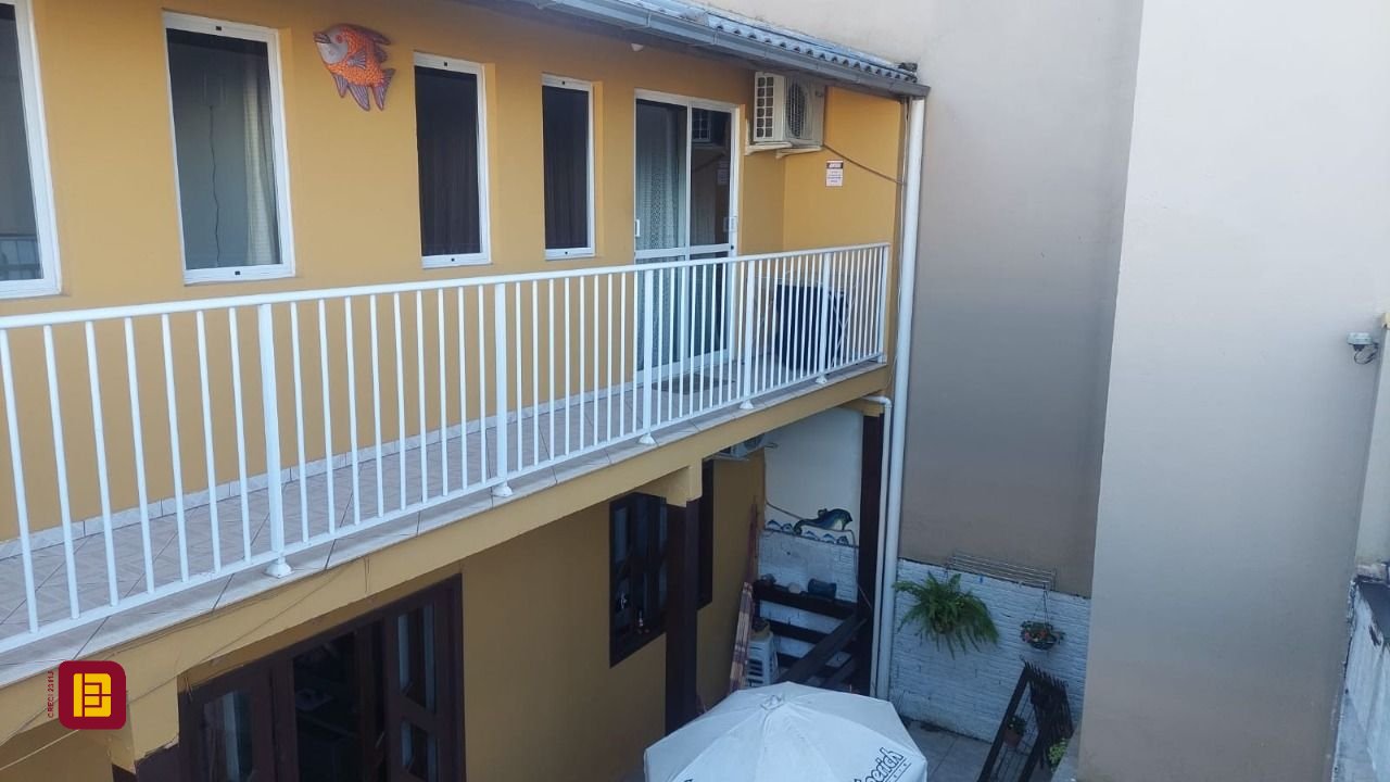 Hotel com 255m², 8 quartos, 2 garagens, no bairro Lagoa da Conceição em Florianópolis