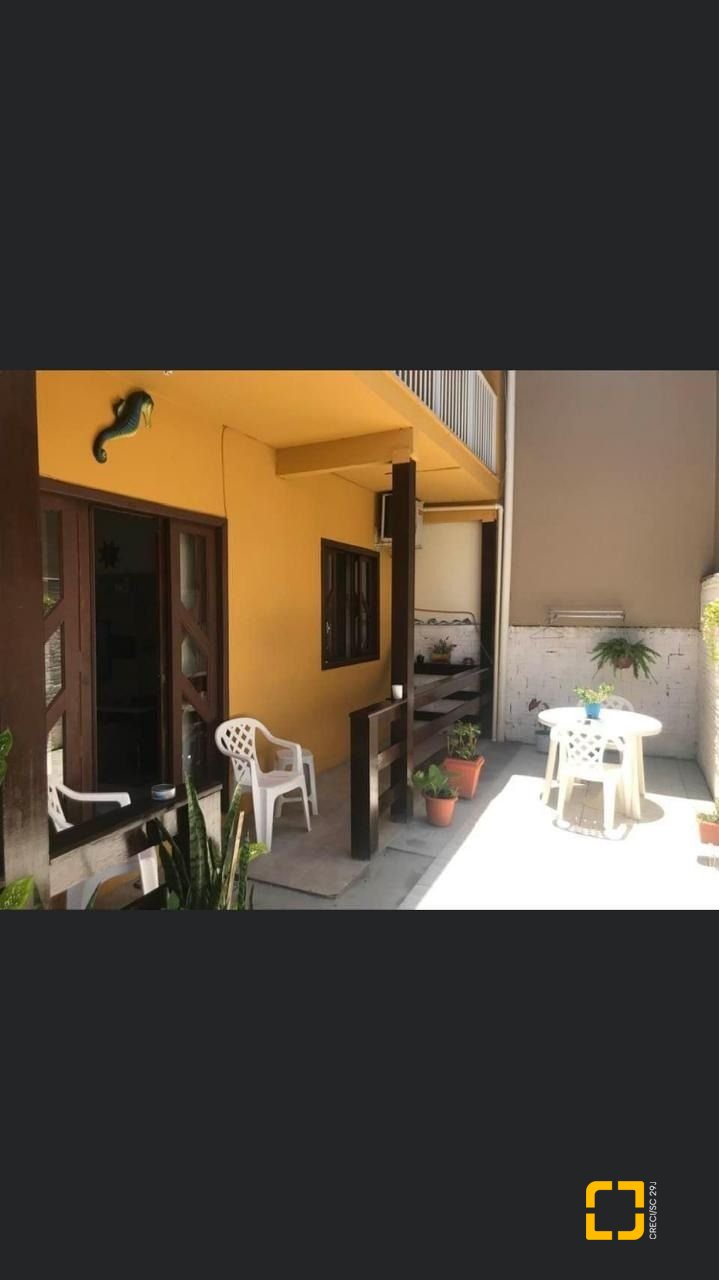 Hotel com 255m², 8 quartos, 2 garagens, no bairro Lagoa da Conceição em Florianópolis