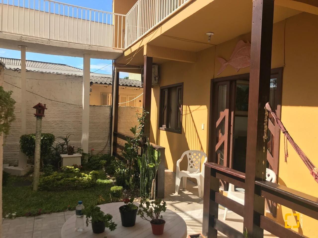 Hotel com 255m², 8 quartos, 2 garagens, no bairro Lagoa da Conceição em Florianópolis