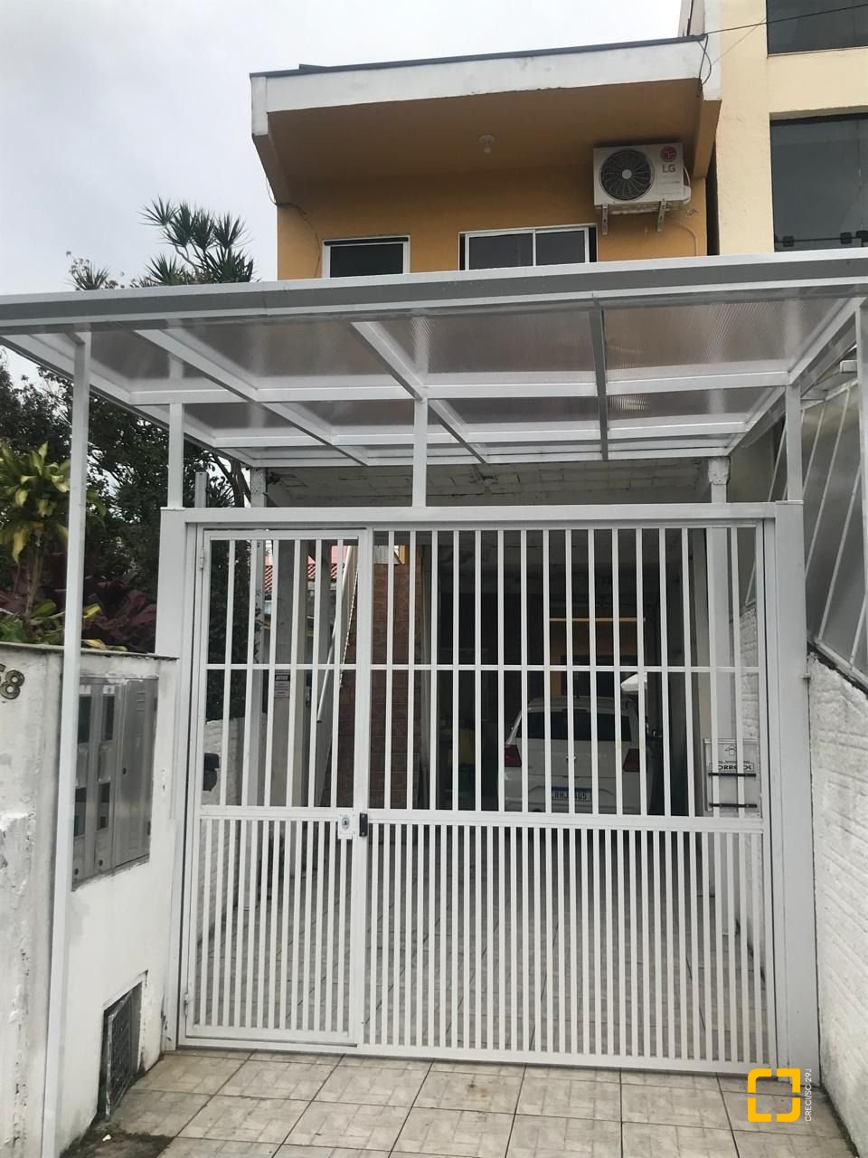 Hotel com 255m², 8 quartos, 2 garagens, no bairro Lagoa da Conceição em Florianópolis