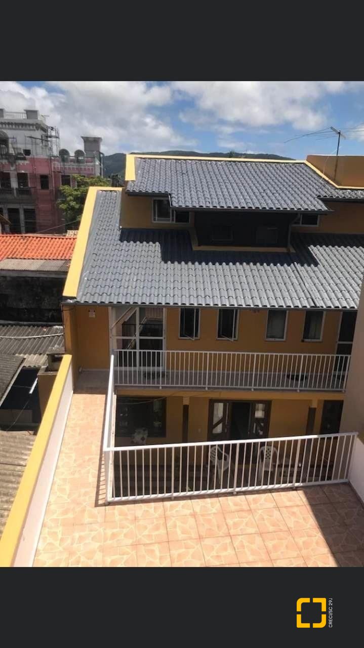 Hotel com 255m², 8 quartos, 2 garagens, no bairro Lagoa da Conceição em Florianópolis