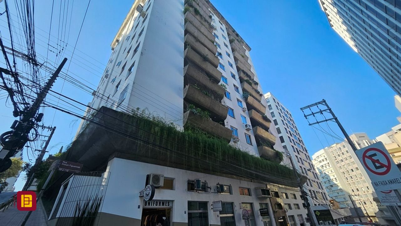 Cobertura com 173m², 2 quartos (sendo 1 suíte), 1 garagem, no bairro Centro em Florianópolis