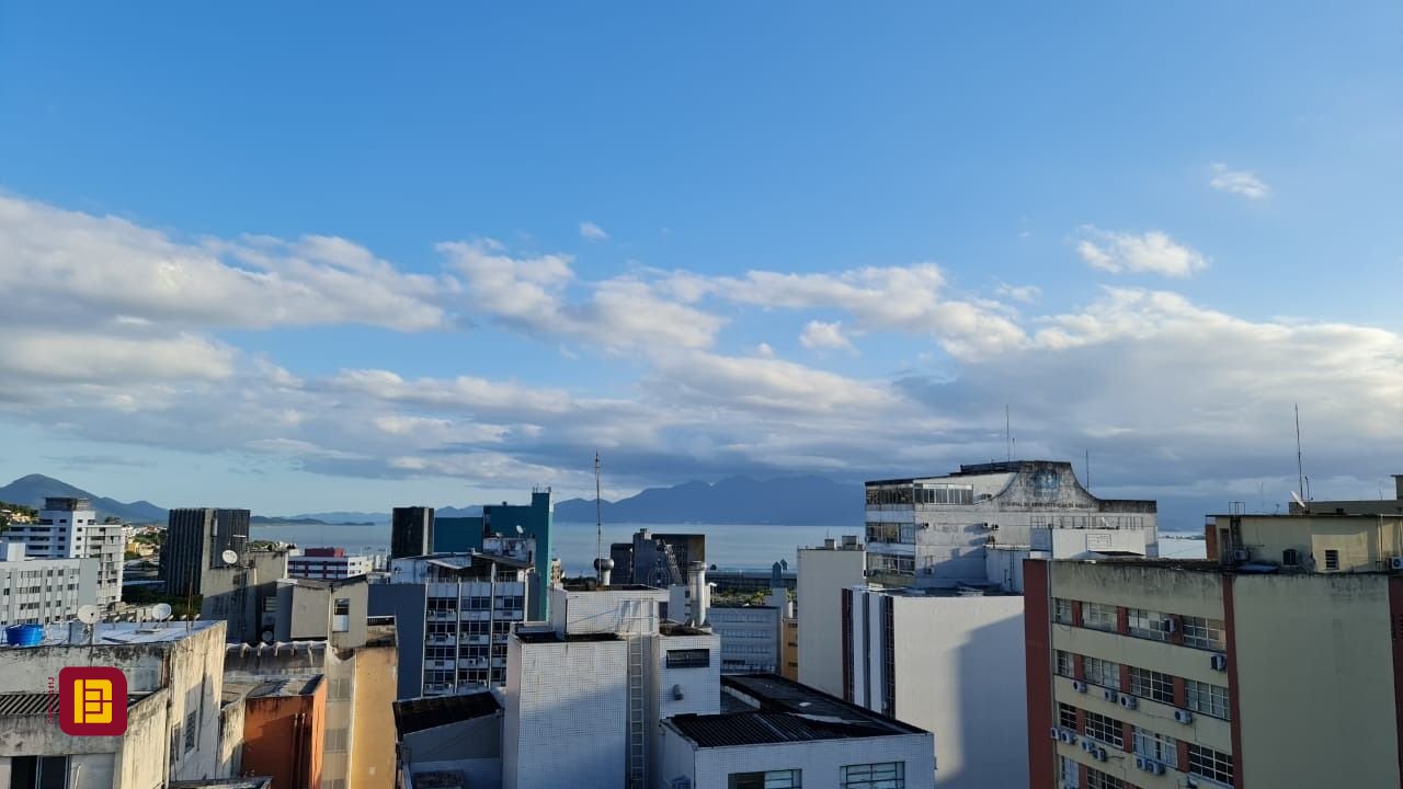 Cobertura com 173m², 2 quartos (sendo 1 suíte), 1 garagem, no bairro Centro em Florianópolis