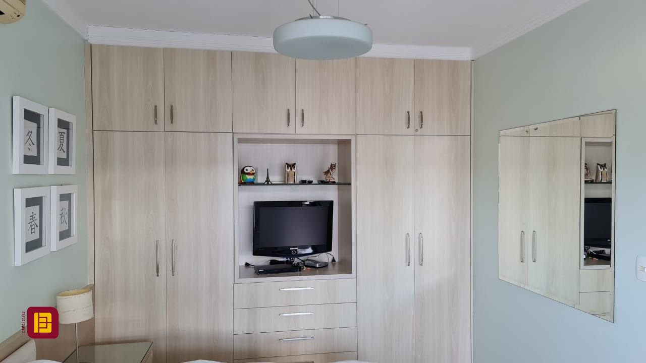Cobertura com 173m², 2 quartos (sendo 1 suíte), 1 garagem, no bairro Centro em Florianópolis