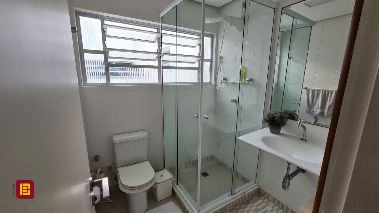 Cobertura com 173m², 2 quartos (sendo 1 suíte), 1 garagem, no bairro Centro em Florianópolis