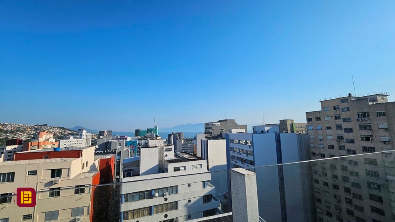 Cobertura com 173m², 2 quartos (sendo 1 suíte), 1 garagem, no bairro Centro em Florianópolis