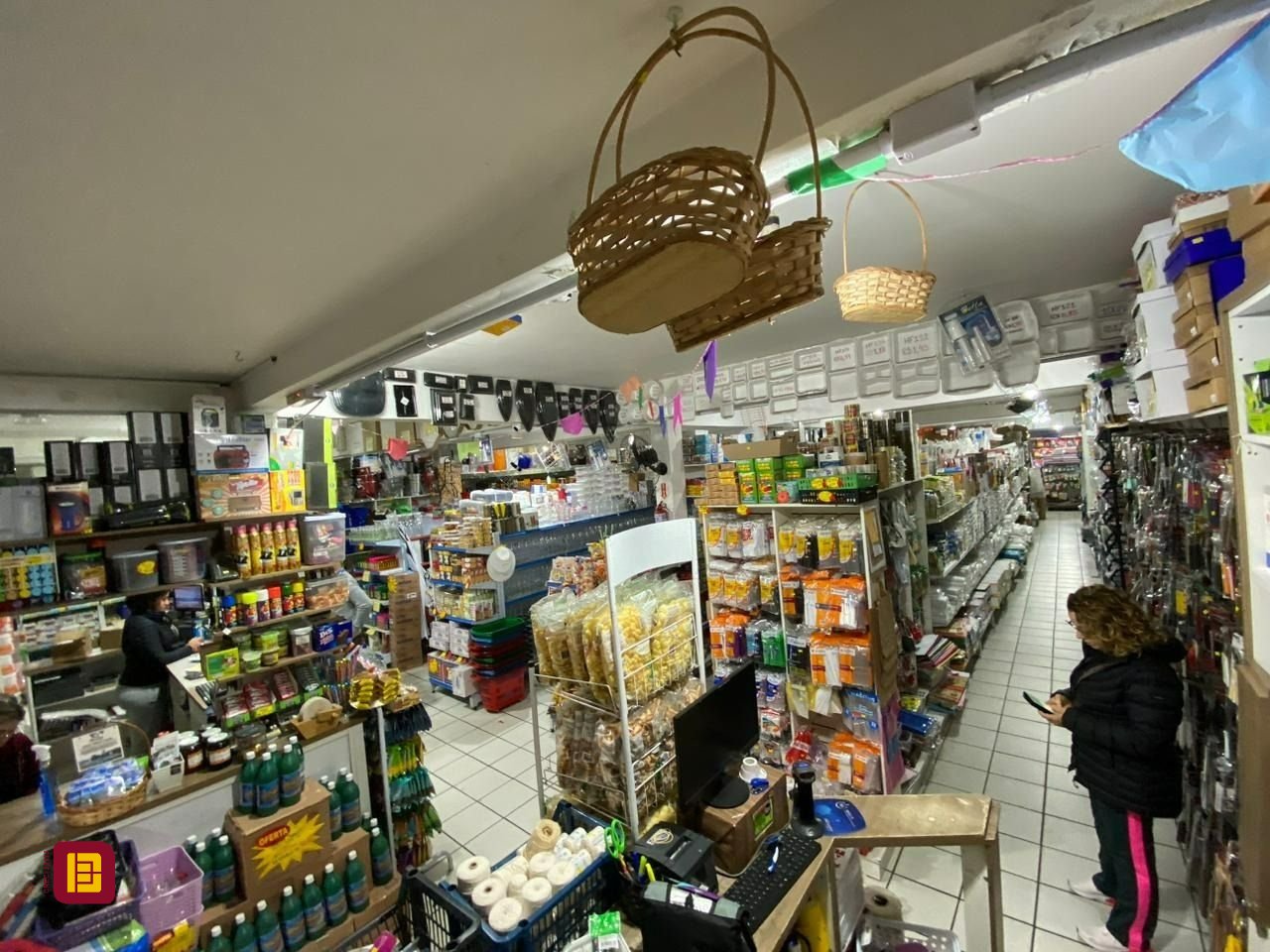 Galpão com 1000m², no bairro Cachoeira do Bom Jesus em Florianópolis