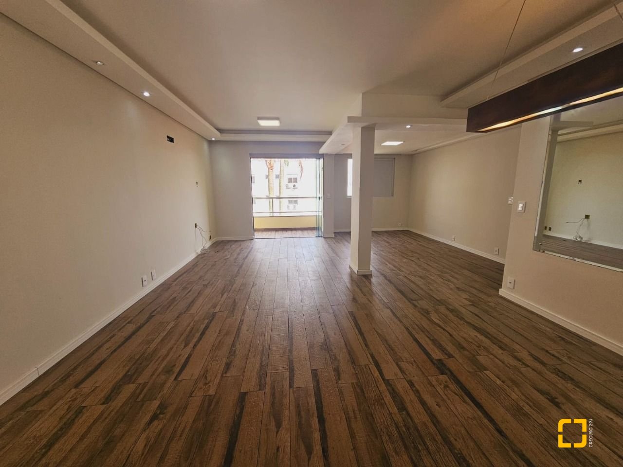 Apartamento com 108m², 4 quartos (sendo 1 suíte), 1 garagem, no bairro Bom Abrigo em Florianópolis