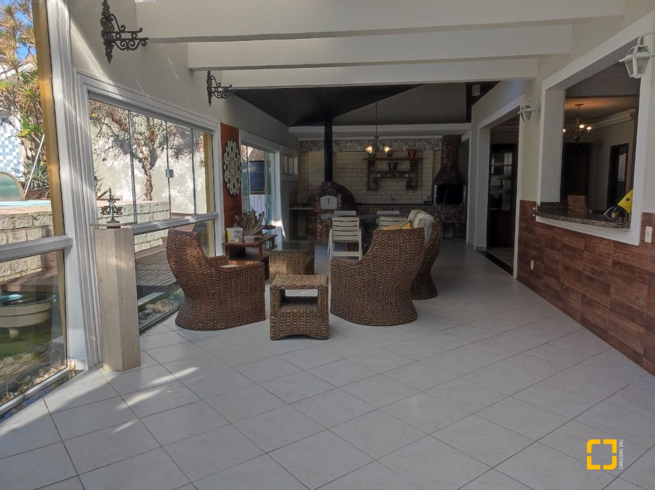 Casa de Condomínio com 287m², 6 quartos (sendo 4 suítes), 3 garagens, no bairro Bosque das Mansões em São José