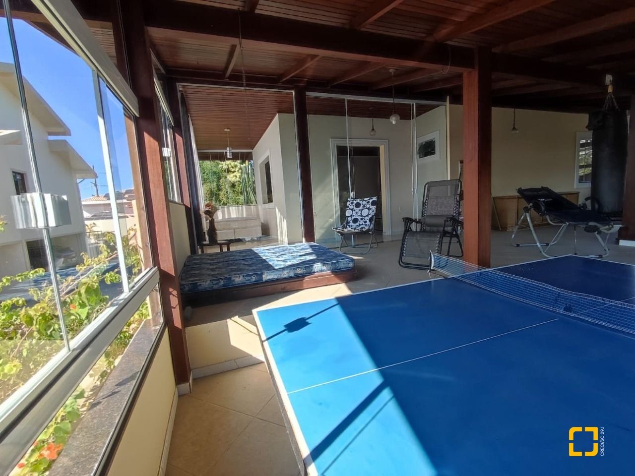 Casa de Condomínio com 287m², 6 quartos (sendo 4 suítes), 3 garagens, no bairro Bosque das Mansões em São José