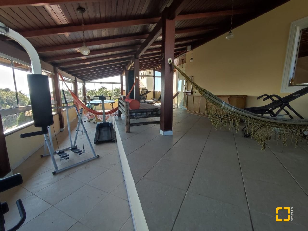 Casa de Condomínio com 287m², 6 quartos (sendo 4 suítes), 3 garagens, no bairro Bosque das Mansões em São José