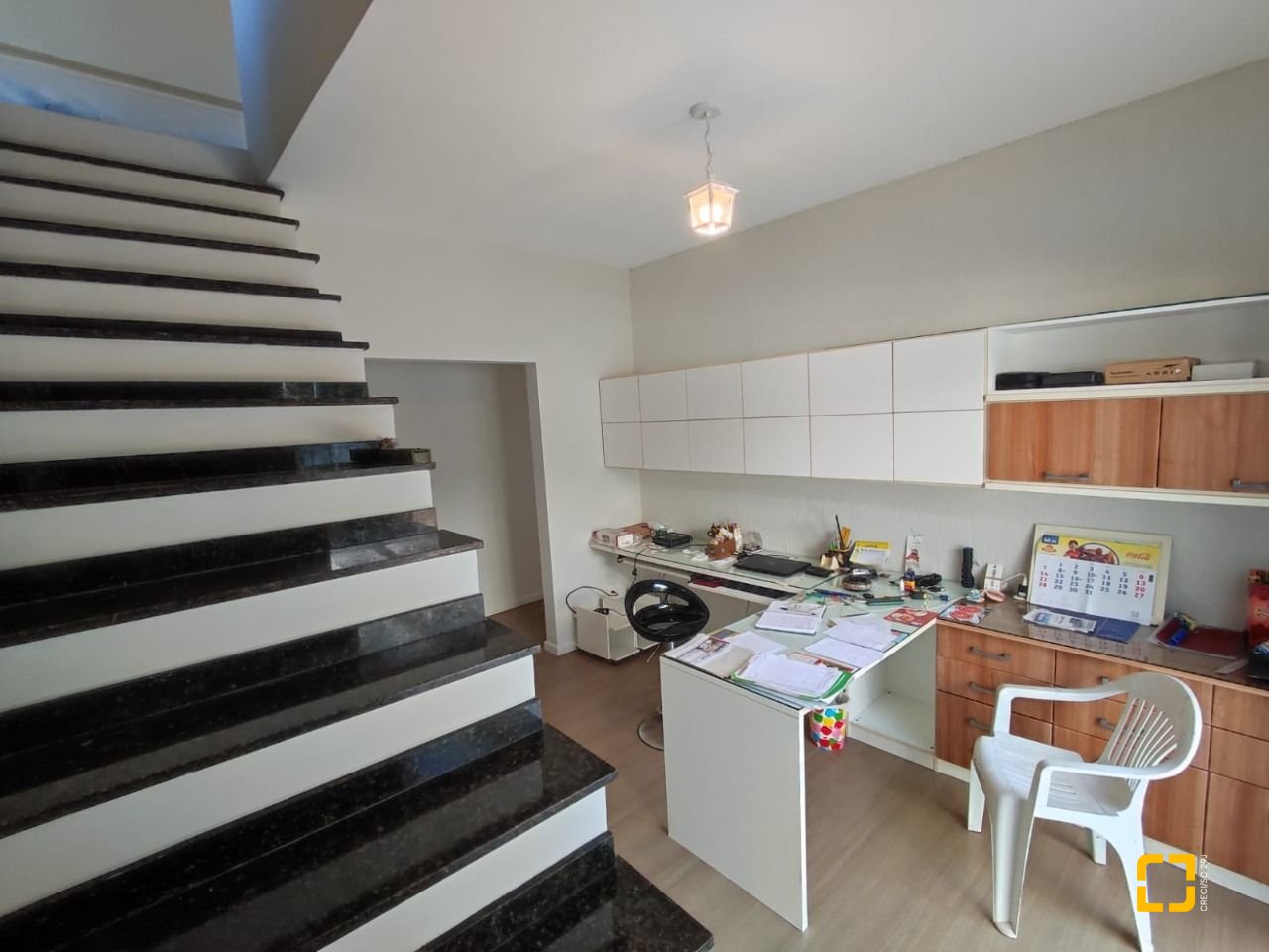 Casa de Condomínio com 287m², 6 quartos (sendo 4 suítes), 3 garagens, no bairro Bosque das Mansões em São José