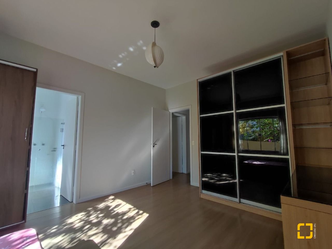Casa de Condomínio com 287m², 6 quartos (sendo 4 suítes), 3 garagens, no bairro Bosque das Mansões em São José