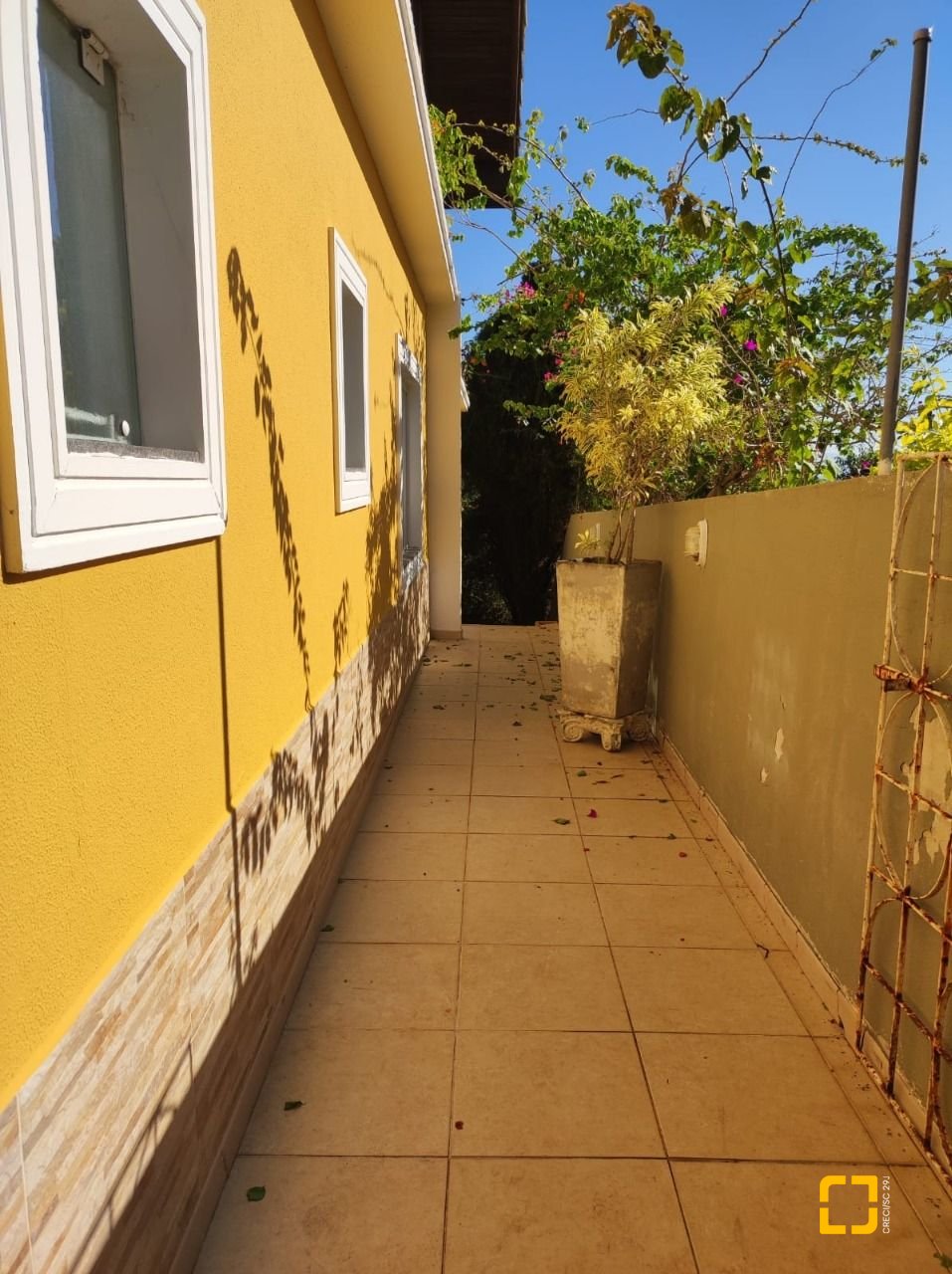 Casa de Condomínio com 287m², 6 quartos (sendo 4 suítes), 3 garagens, no bairro Bosque das Mansões em São José