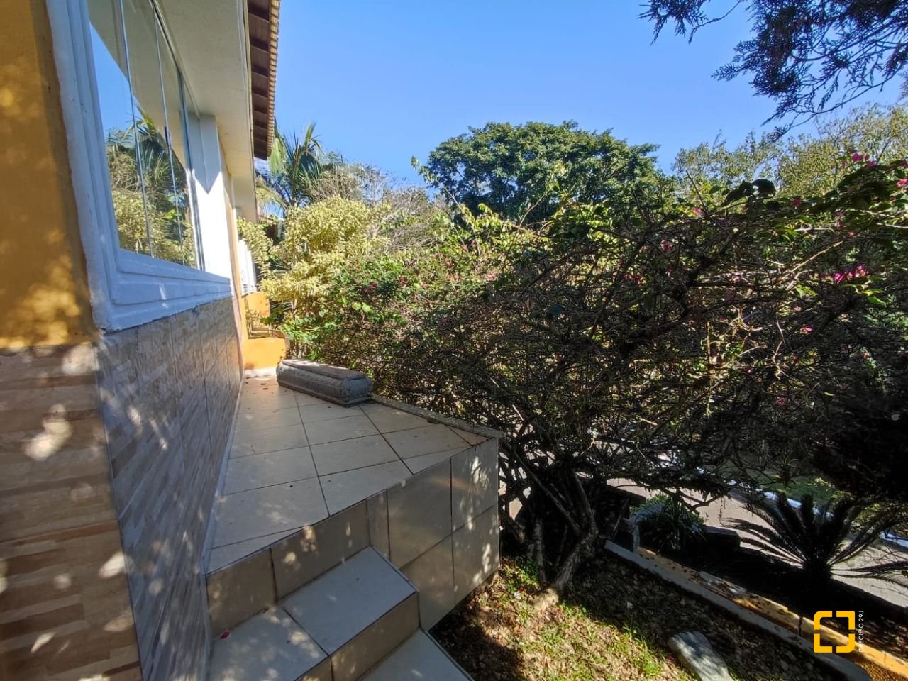 Casa de Condomínio com 287m², 6 quartos (sendo 4 suítes), 3 garagens, no bairro Bosque das Mansões em São José