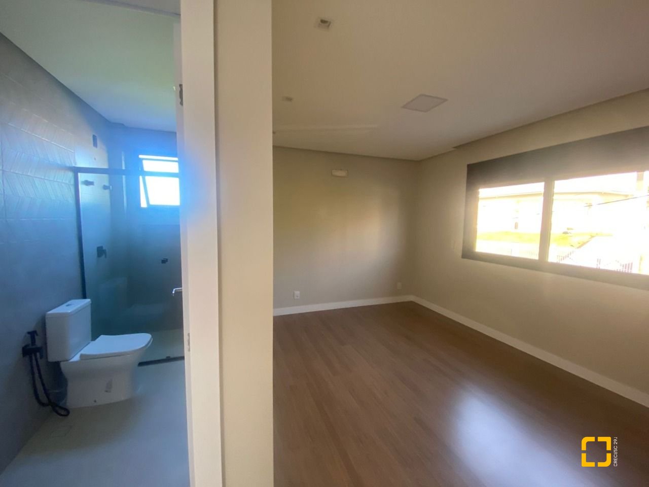 Casa com 300m², 3 quartos (sendo 2 suítes), 2 garagens, no bairro Pedra Branca em Palhoça
