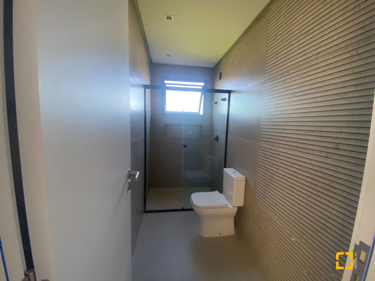 Casa com 300m², 3 quartos (sendo 2 suítes), 2 garagens, no bairro Pedra Branca em Palhoça