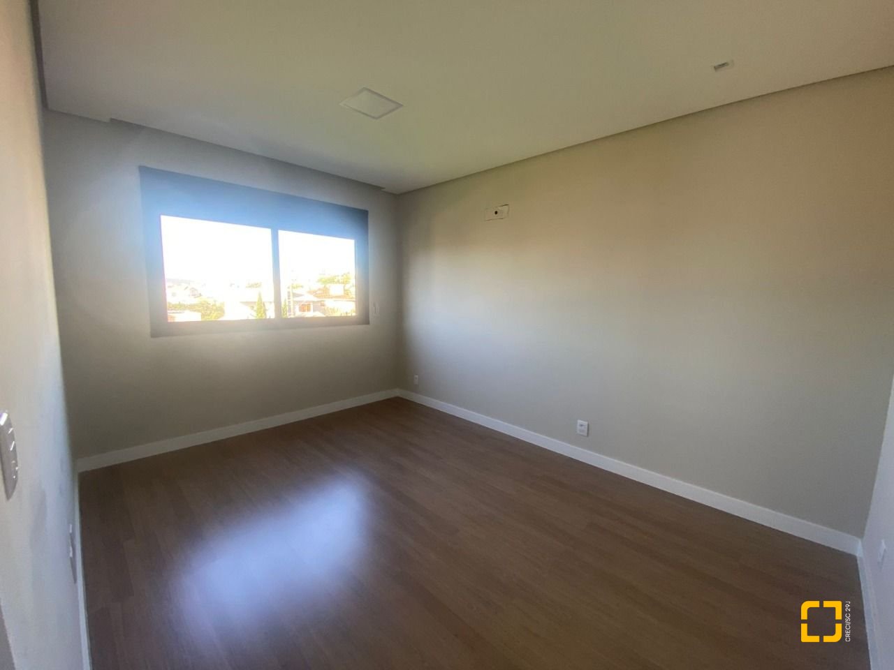 Casa com 300m², 3 quartos (sendo 2 suítes), 2 garagens, no bairro Pedra Branca em Palhoça