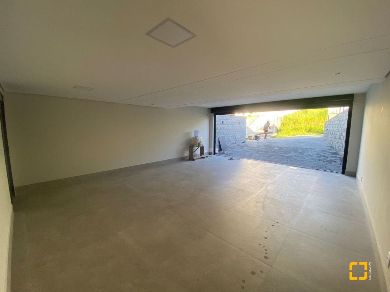 Casa com 300m², 3 quartos (sendo 2 suítes), 2 garagens, no bairro Pedra Branca em Palhoça