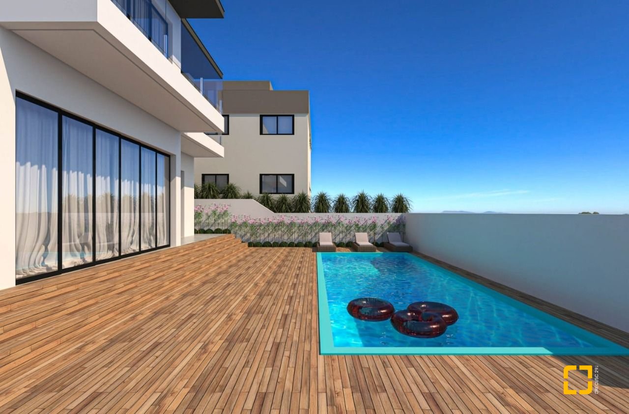 Casa com 300m², 3 quartos (sendo 2 suítes), 2 garagens, no bairro Pedra Branca em Palhoça