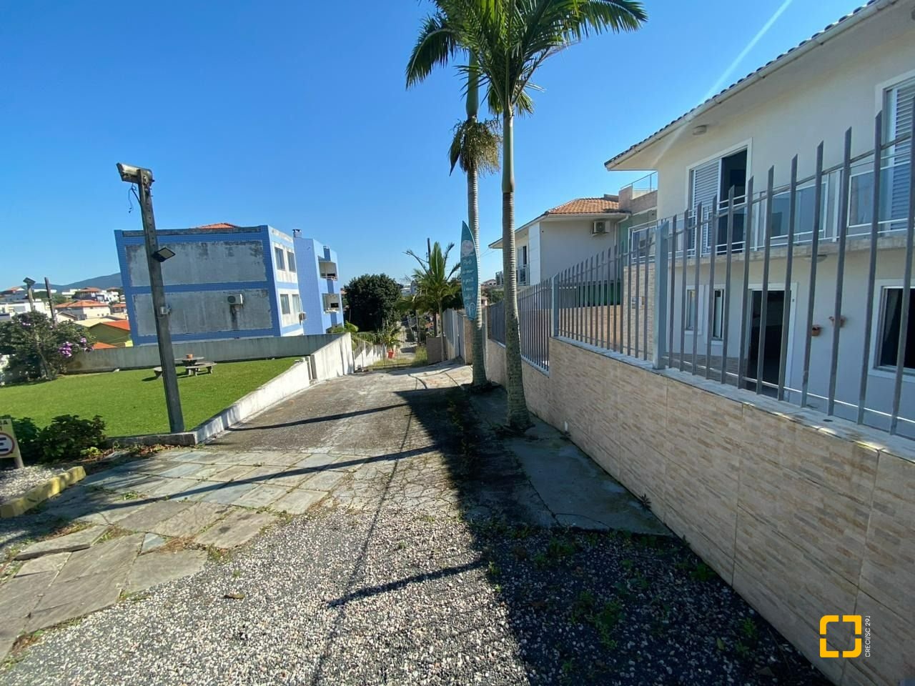 Casa com 270m², 4 garagens, no bairro Ingleses em Florianópolis