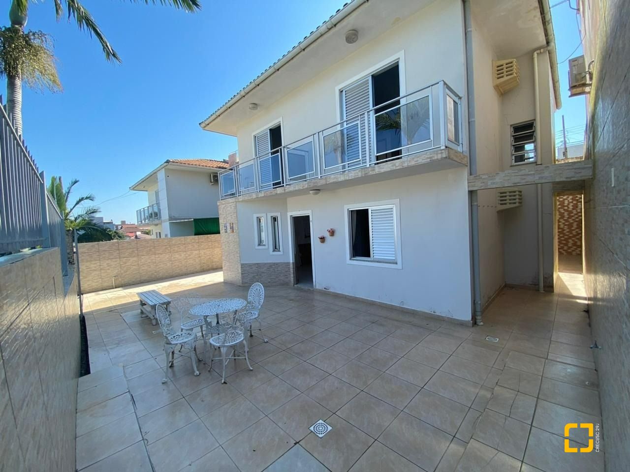 Casa com 270m², 4 garagens, no bairro Ingleses em Florianópolis