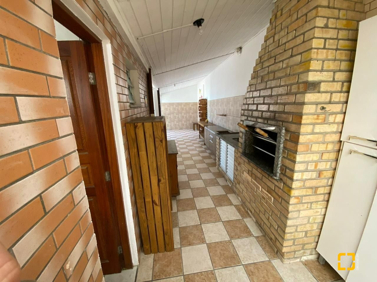 Casa com 270m², 4 garagens, no bairro Ingleses em Florianópolis