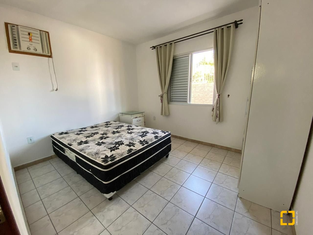 Casa com 270m², 4 garagens, no bairro Ingleses em Florianópolis