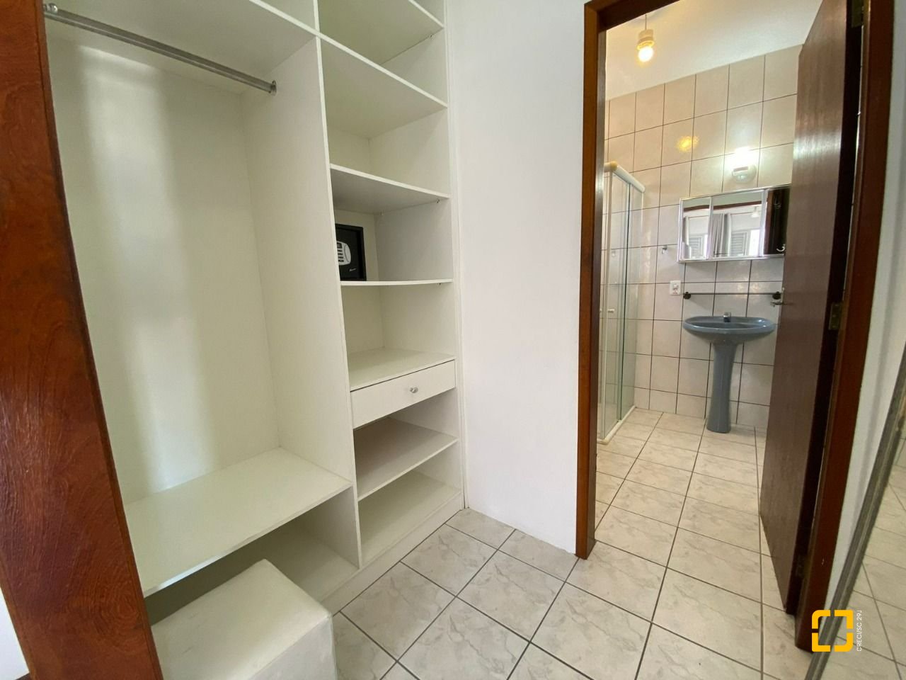 Casa com 270m², 4 garagens, no bairro Ingleses em Florianópolis