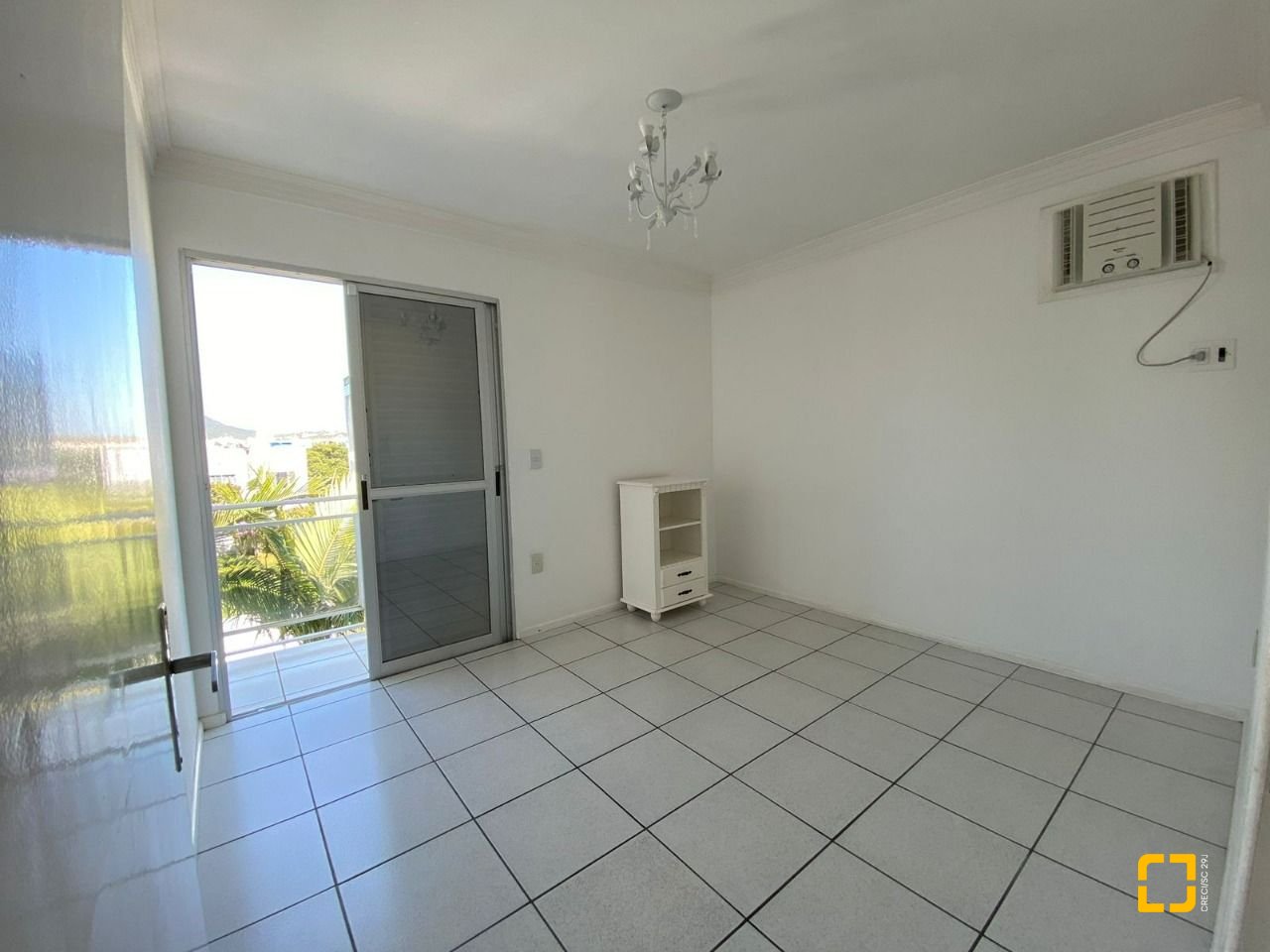 Casa com 270m², 4 garagens, no bairro Ingleses em Florianópolis