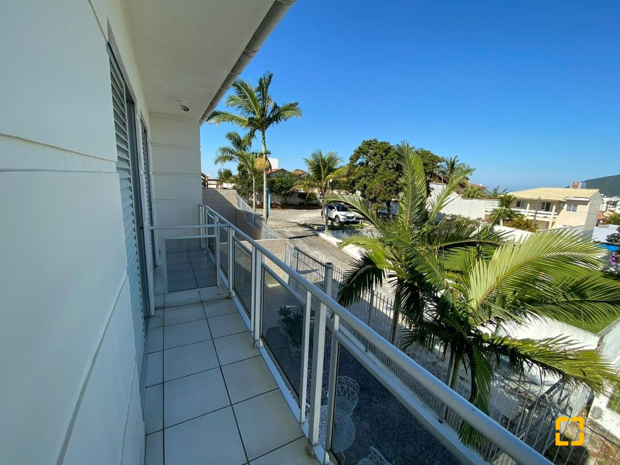 Casa com 270m², 4 garagens, no bairro Ingleses em Florianópolis