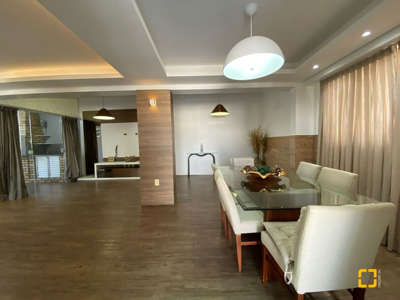 Casa com 270m², 4 garagens, no bairro Ingleses em Florianópolis