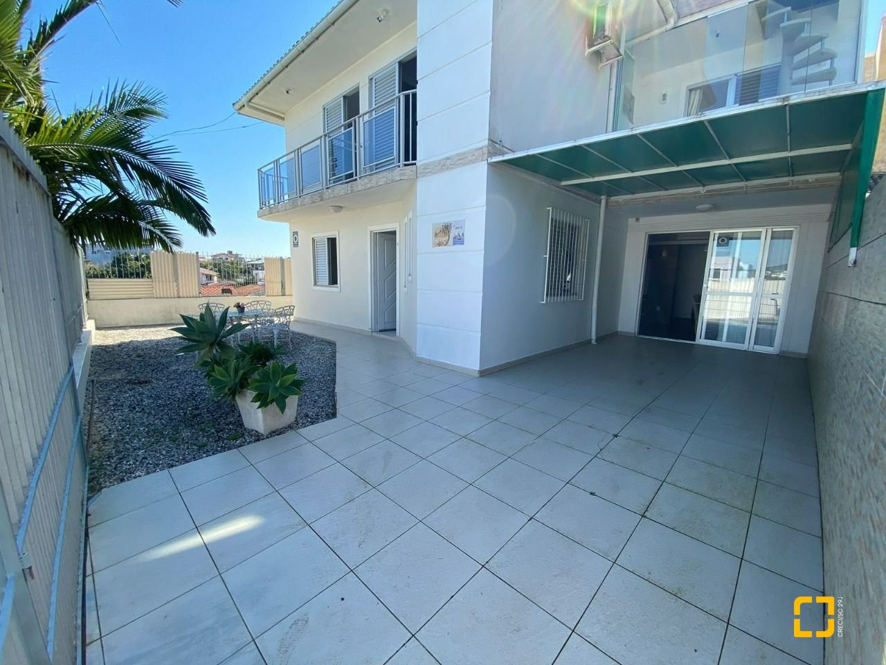 Casa com 270m², 4 garagens, no bairro Ingleses em Florianópolis