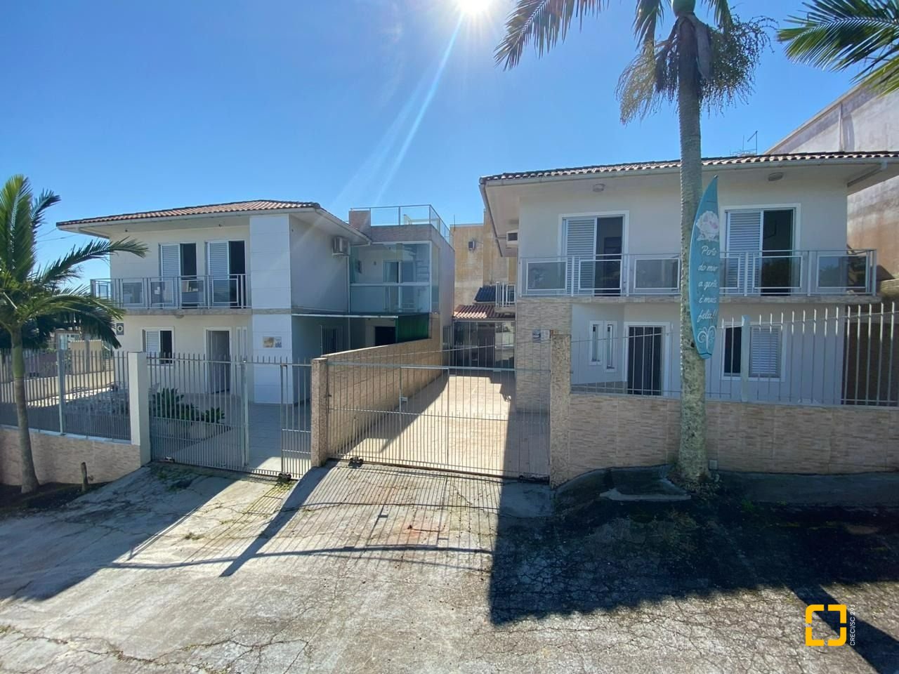 Casa com 270m², 4 garagens, no bairro Ingleses em Florianópolis