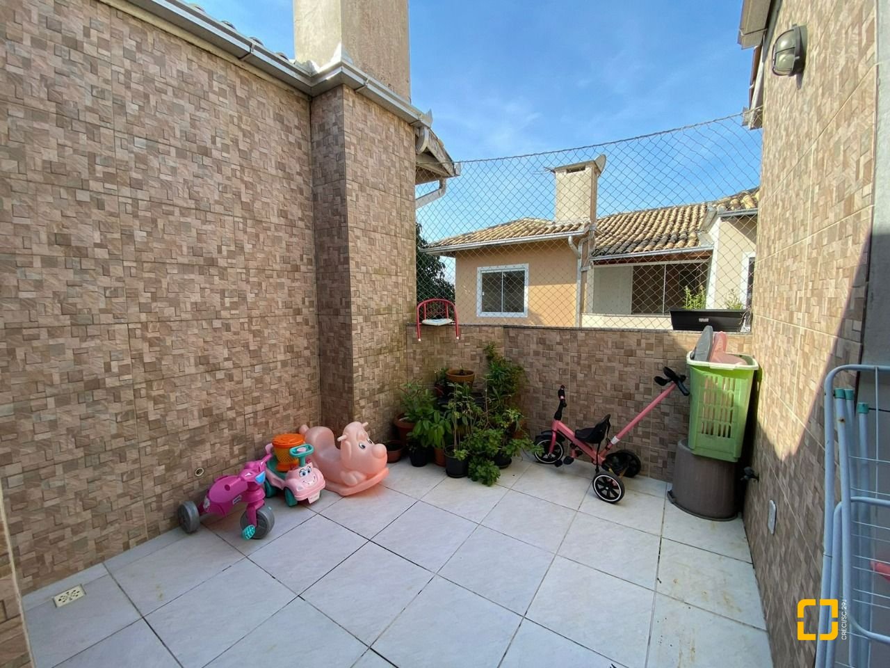 Apartamento com 120m², 4 quartos (sendo 1 suíte), 2 garagens, no bairro Ingleses em Florianópolis