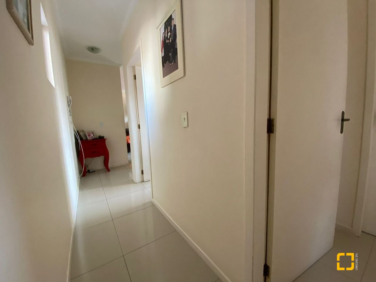 Apartamento com 120m², 4 quartos (sendo 1 suíte), 2 garagens, no bairro Ingleses em Florianópolis
