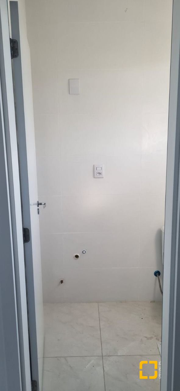 Sala com 42m², 1 garagem, no bairro Ingleses do Rio Vermelho em Florianópolis