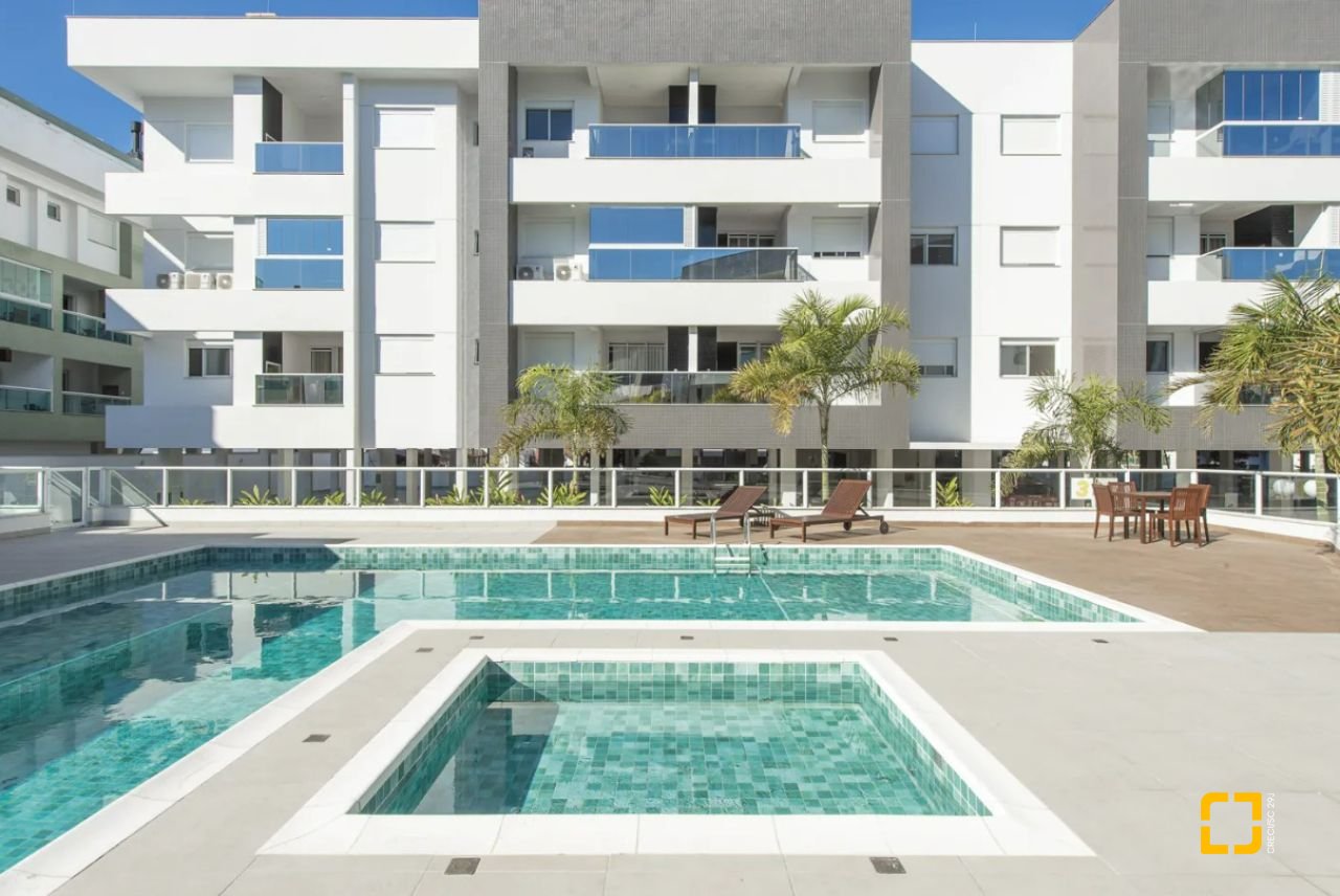 Apartamento com 81m², 4 quartos (sendo 2 suítes), 2 garagens, no bairro Ingleses em Florianópolis