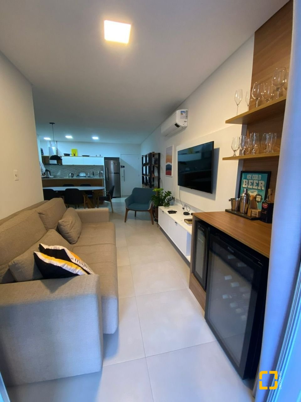 Apartamento com 81m², 4 quartos (sendo 2 suítes), 2 garagens, no bairro Ingleses em Florianópolis