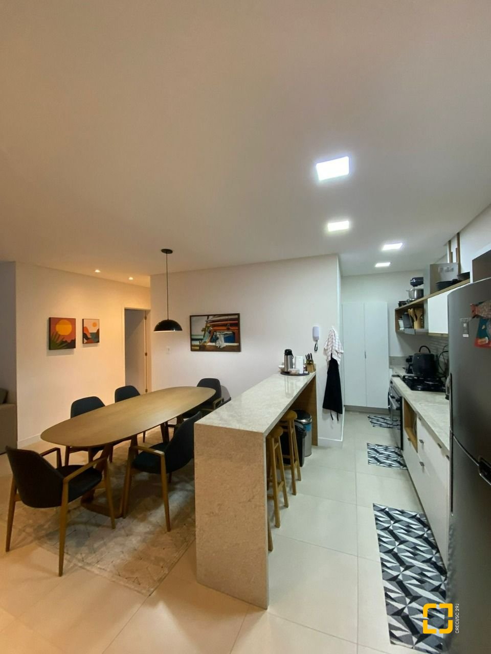 Apartamento com 81m², 4 quartos (sendo 2 suítes), 2 garagens, no bairro Ingleses em Florianópolis