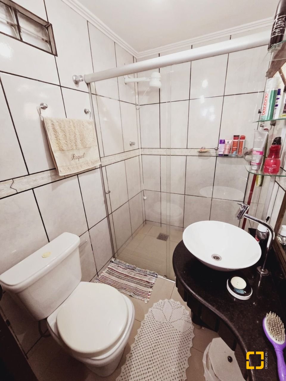 Casa com 221m², 6 quartos (sendo 2 suítes), 1 garagem, no bairro Estreito em Florianópolis
