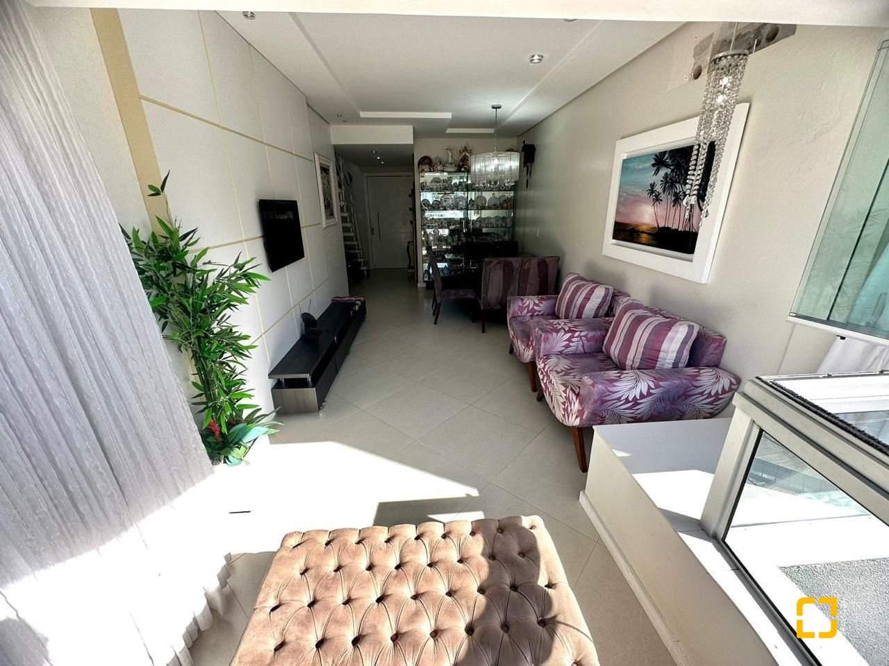 Cobertura com 162m², 4 quartos (sendo 1 suíte), 1 garagem, no bairro Centro em Florianópolis