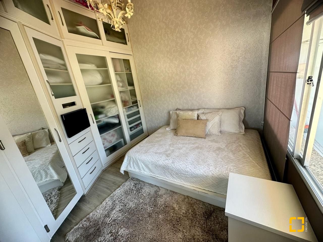 Cobertura com 162m², 4 quartos (sendo 1 suíte), 1 garagem, no bairro Centro em Florianópolis