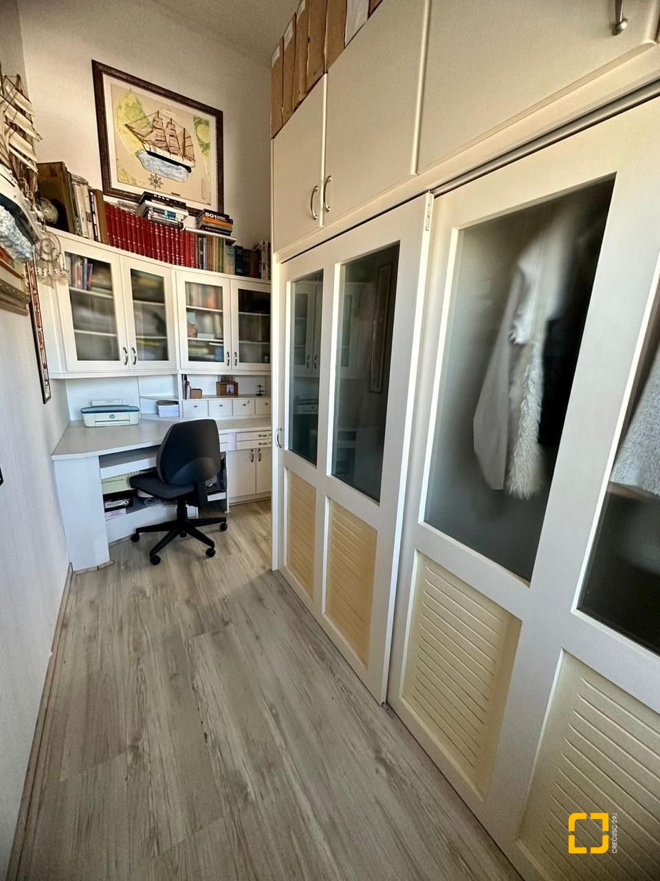 Cobertura com 162m², 4 quartos (sendo 1 suíte), 1 garagem, no bairro Centro em Florianópolis