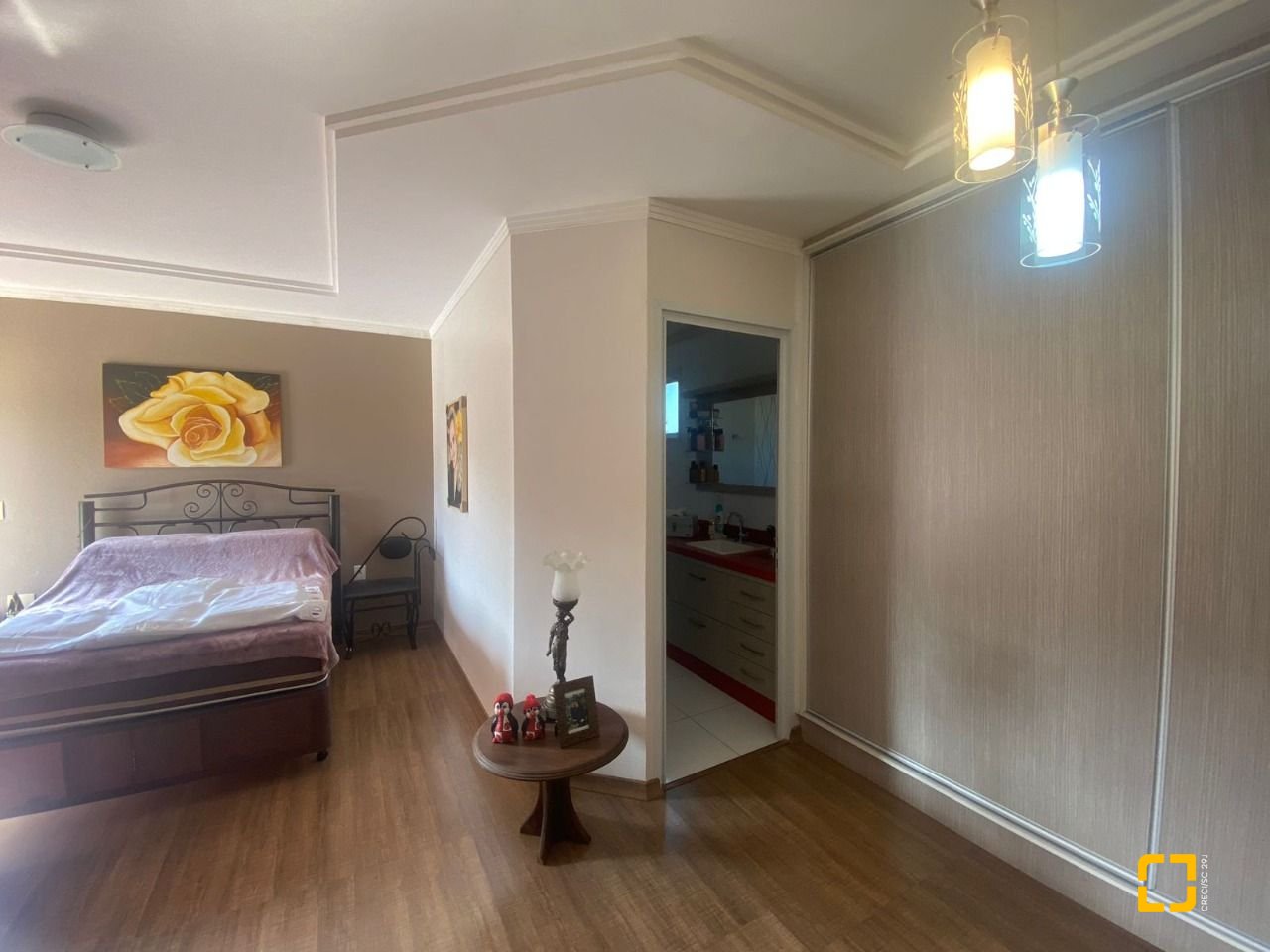 Casa com 350m², 7 quartos (sendo 1 suíte), 5 garagens, no bairro Passa Vinte em Palhoça