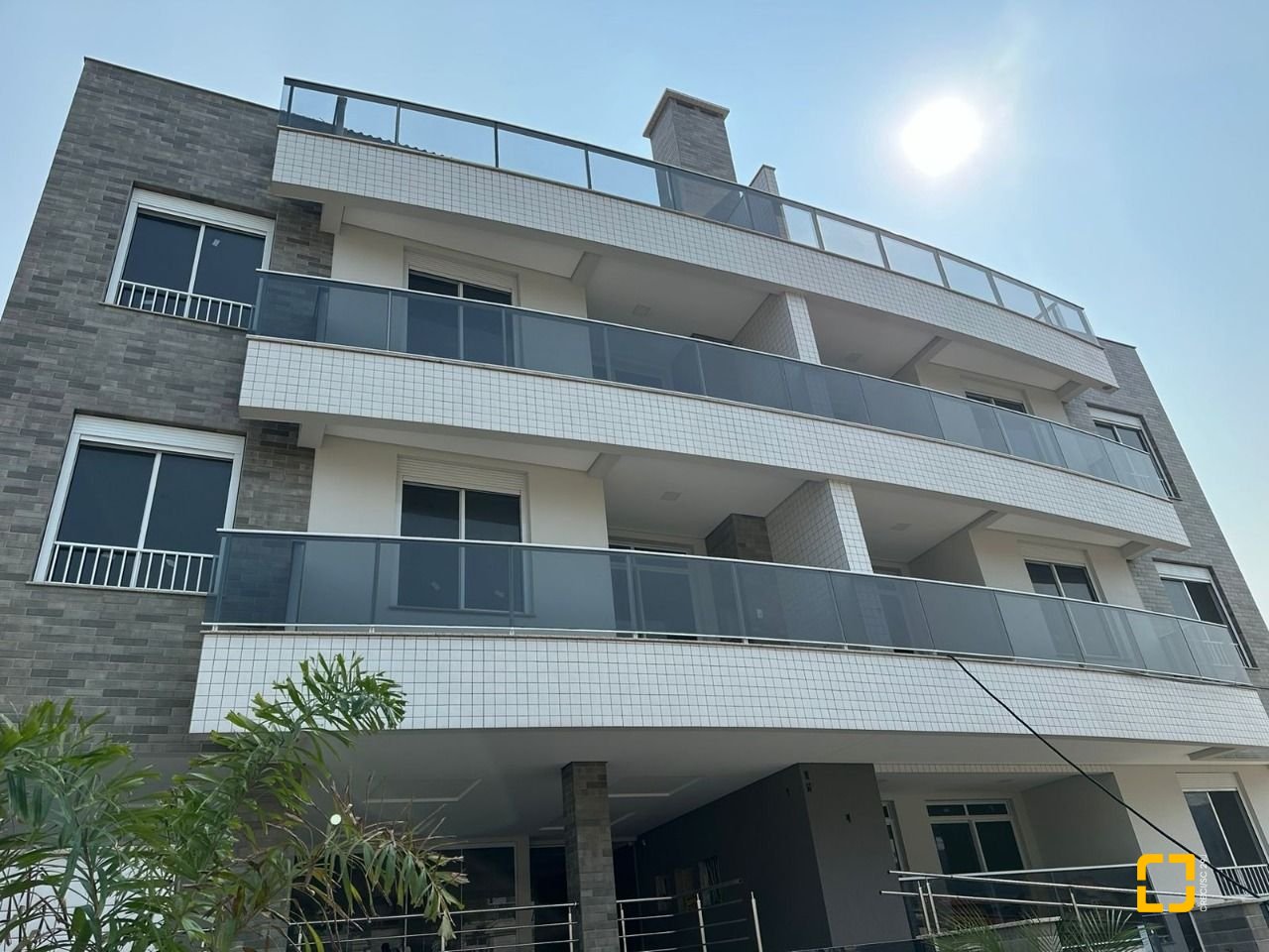 Apartamento com 44m², 1 quarto, 1 garagem, no bairro Açores em Florianópolis