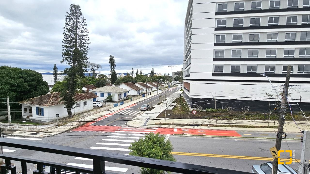 Prédio com 240m², 2 garagens, no bairro Jardim Atlântico em Florianópolis