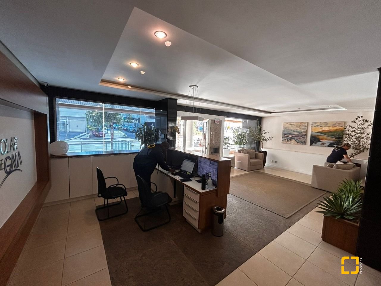 Apartamento com 83m², 3 quartos (sendo 1 suíte), 2 garagens, no bairro Pagani em Palhoça