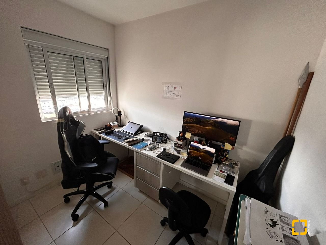 Apartamento com 83m², 3 quartos (sendo 1 suíte), 2 garagens, no bairro Pagani em Palhoça