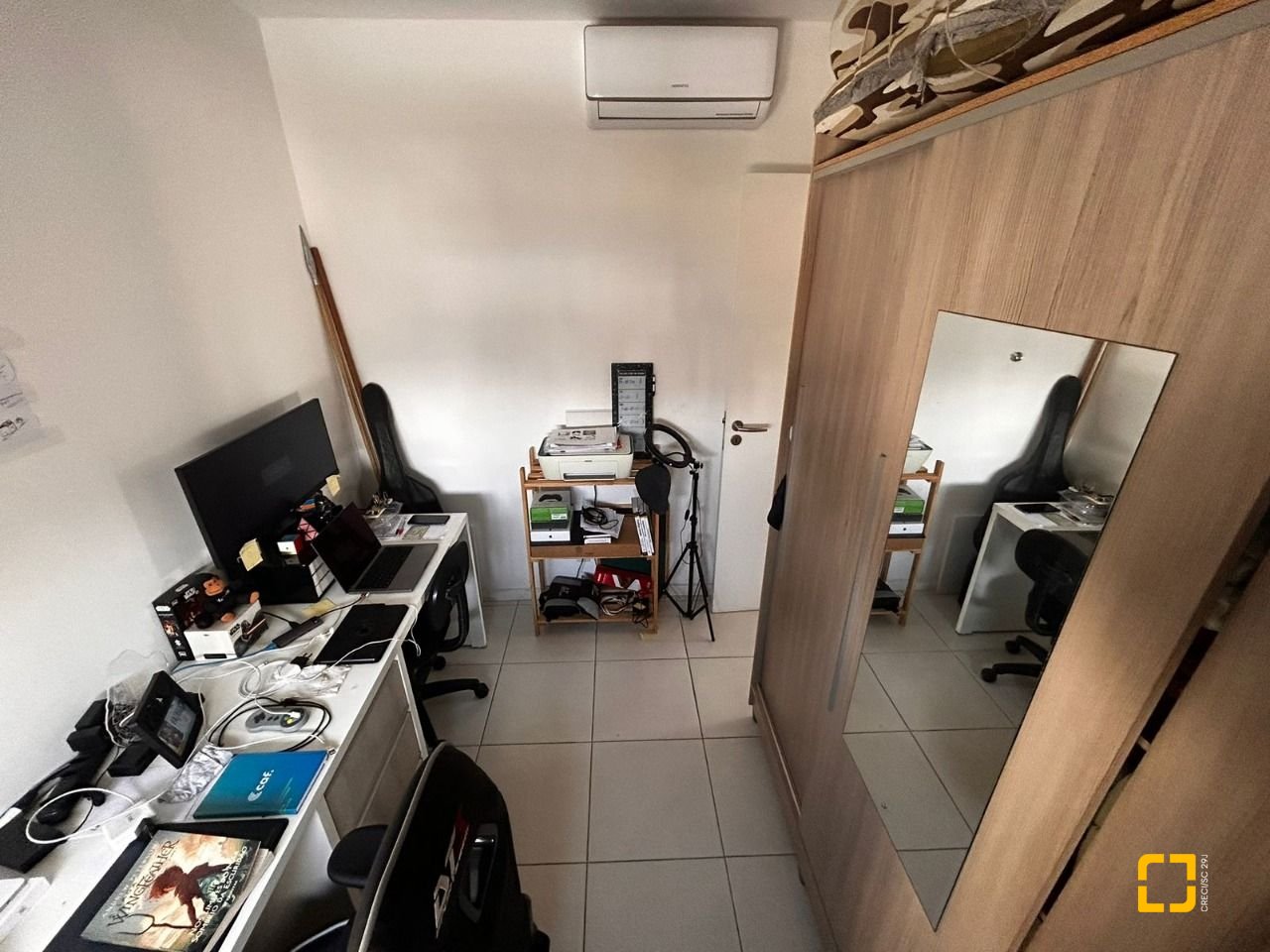 Apartamento com 83m², 3 quartos (sendo 1 suíte), 2 garagens, no bairro Pagani em Palhoça